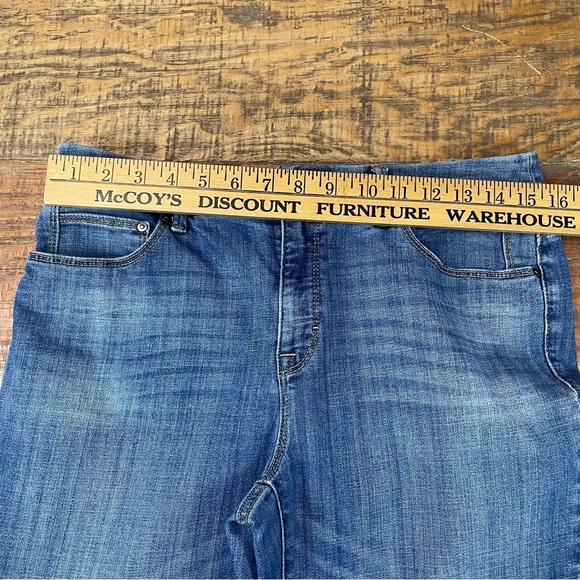 Chico’s So Slimming Girlfriend Crop denim Chicos size 0.5 (US 6) - Picture 4 of 12